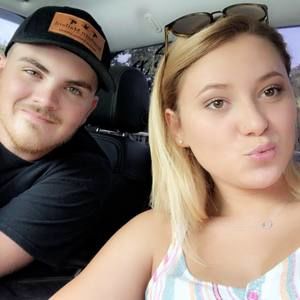 Meet your Posher, Courtney